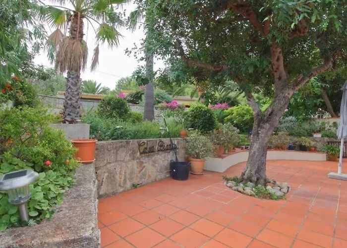 Agradable Casa Con Piscina Privada Y Jardin Feriehus