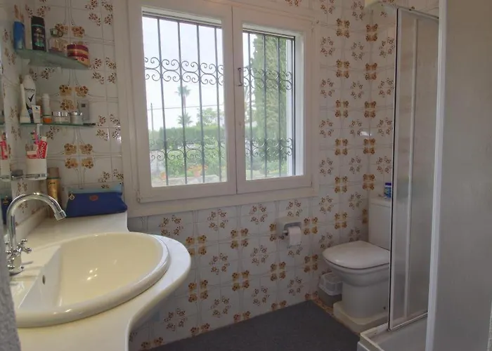 Agradable Casa Con Piscina Privada Y Jardin Feriehus *